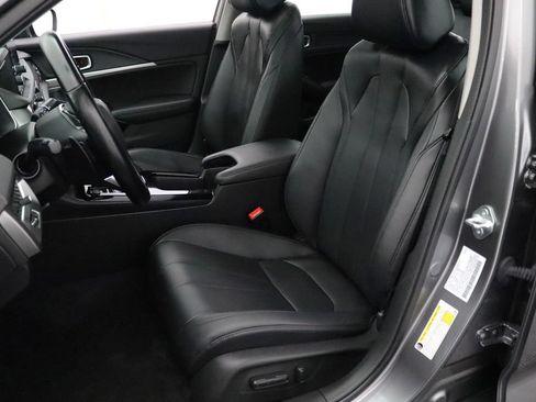Certified 2023 Acura Integra FWD image 2