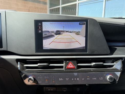 Used 2025 Kia Niro LX FWD image 20