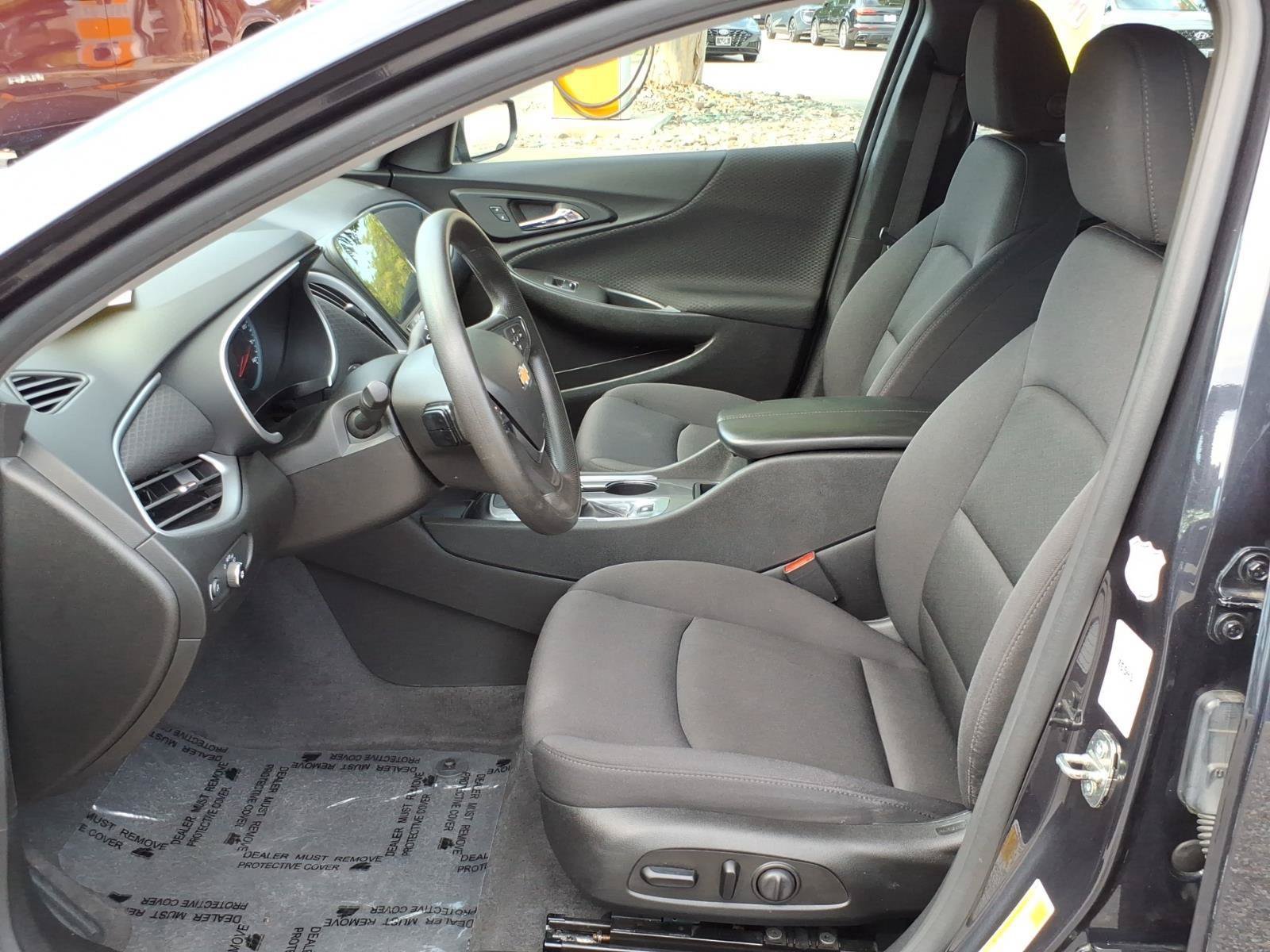Used 2023 Chevrolet Malibu LT FWD image 11