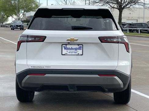 Used 2025 Chevrolet Equinox LT image 5