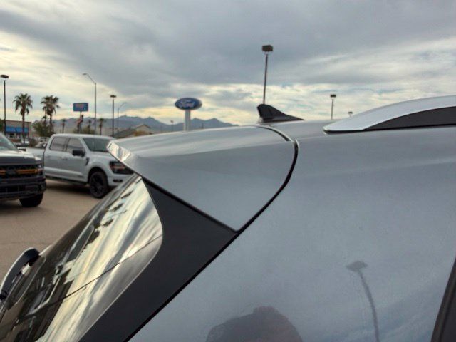 Used 2022 Volkswagen Taos SE FWD image 6