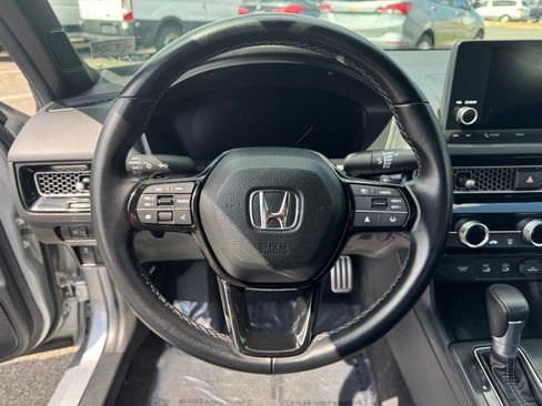 Used 2025 Honda Civic Sport image 22