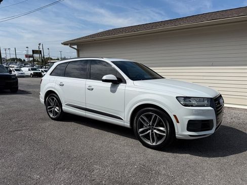 Used 2018 Audi Q7 3.0T Prestige w/ Prestige Package AWD/4WD image 2
