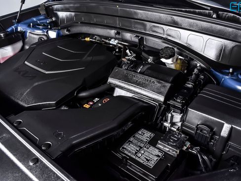 Used 2024 Kia Telluride AWD image 13
