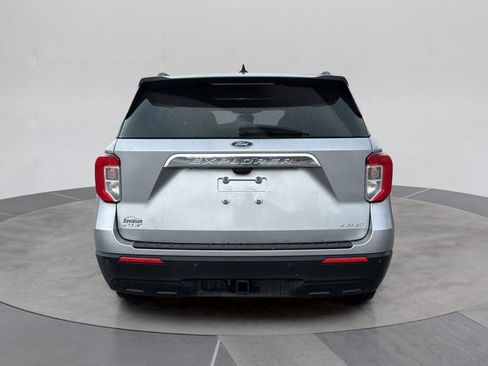 Certified 2022 Ford Explorer XLT w/ Class IV Trailer Tow Package image 5