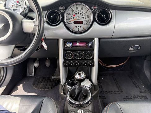 Used 2005 MINI Cooper Convertible FWD image 21