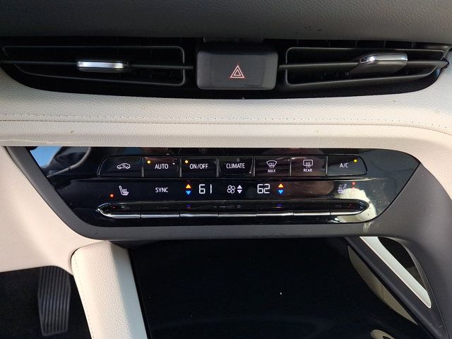 Certified 2022 Buick Envision Preferred FWD image 16