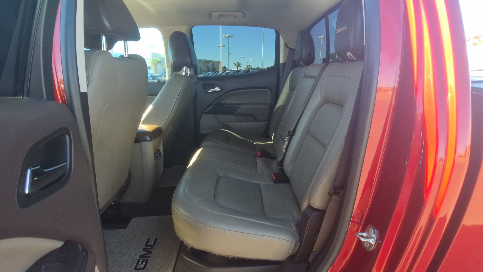 Used 2016 GMC Canyon SLT w/ Driver Alert Package RWD image 24