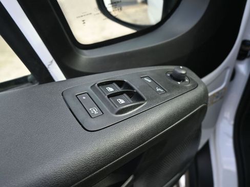 New 2025 RAM ProMaster 2500 w/ Quick Order Package 22G SLT image 3