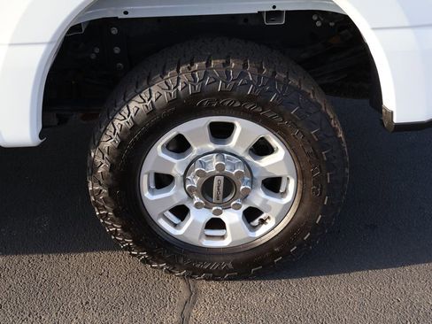 Used 2024 Ford F250 XLT w/ FX4 Off-Road Package AWD/4WD image 18