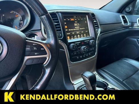 Used 2017 Jeep Grand Cherokee Limited w/ Luxury Group II image 11