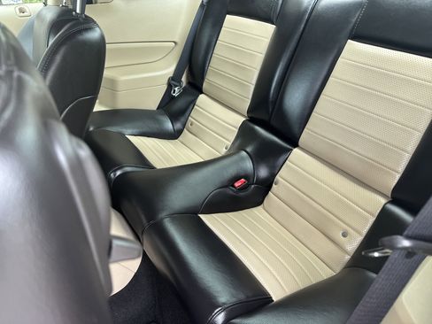 Used 2007 Ford Mustang GT Premium image 25