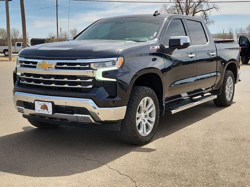 Used 2022 Chevrolet Silverado 1500 LTZ w/ Z71 Off-Road Package image 1