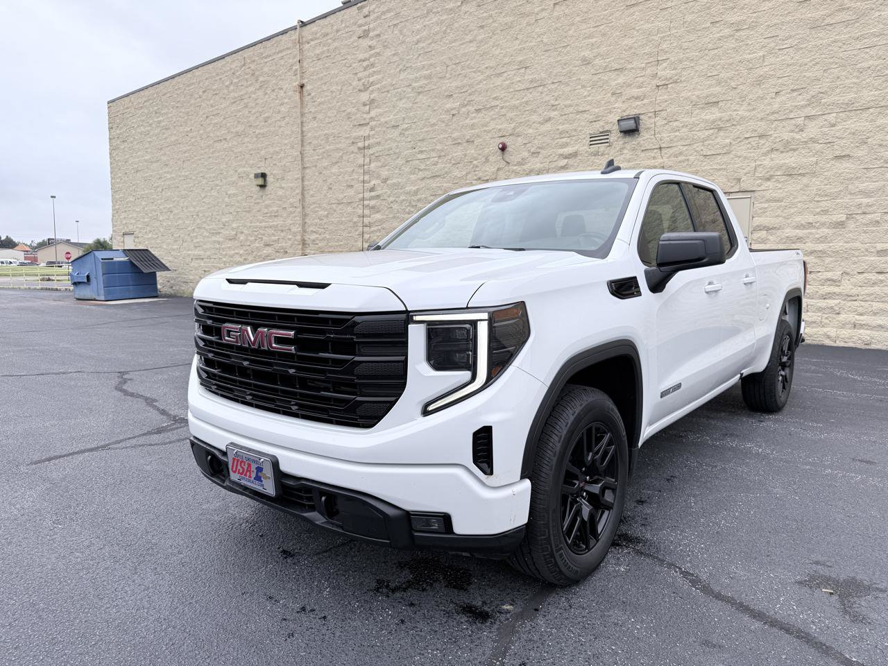 Used 2023 GMC Sierra 1500 Elevation AWD/4WD image 1