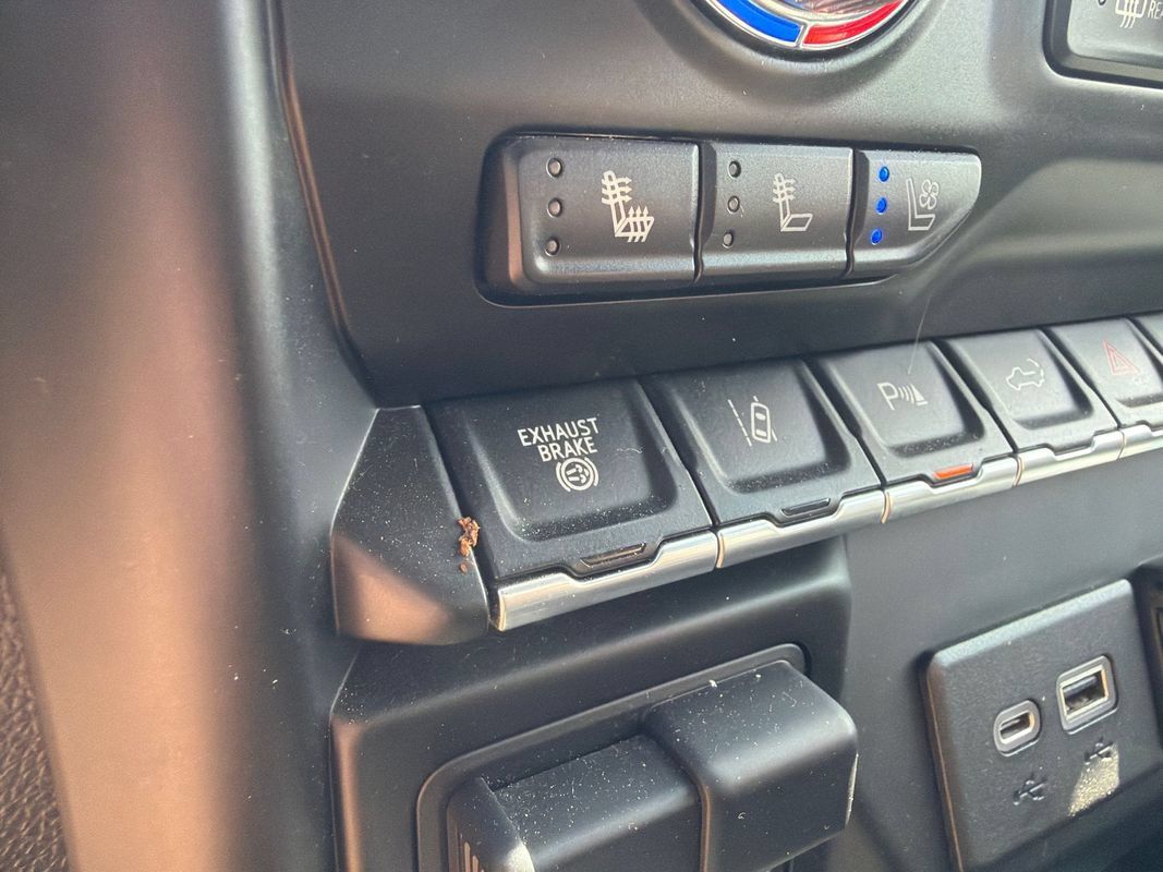 Used 2022 GMC Sierra 3500 Denali AWD/4WD image 35
