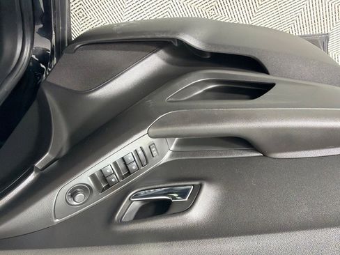 Used 2020 Chevrolet Trax LS w/ Tint and Cruise Package FWD image 9
