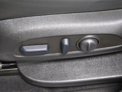 Certified 2023 Chevrolet Equinox Premier image 11