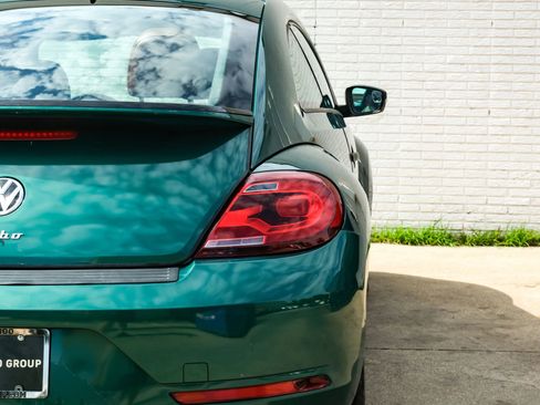 Used 2017 Volkswagen Beetle 1.8T S FWD image 34