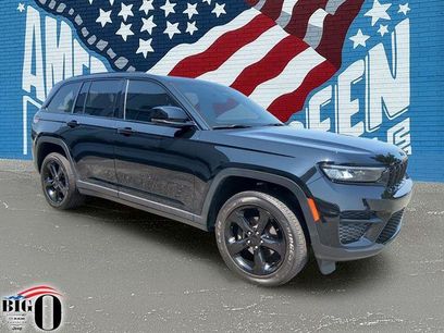 Used 2024 Jeep Grand Cherokee Altitude