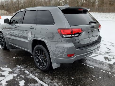 Used 2020 Jeep Grand Cherokee Altitude image 9