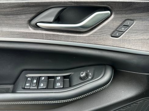 Used 2023 Jeep Grand Cherokee L Limited w/ Trailer Tow Group (B) image 10