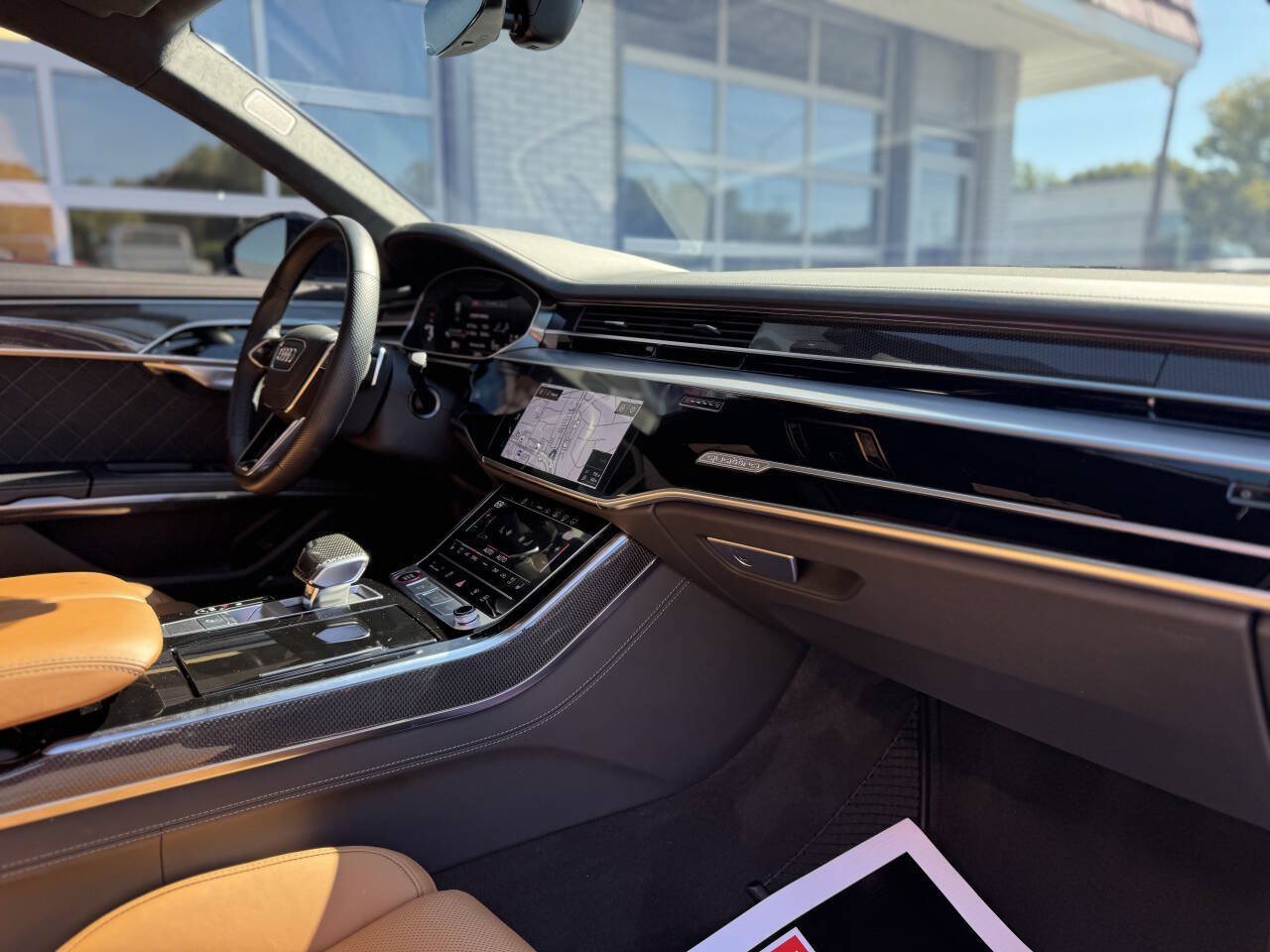 Used 2023 Audi S8 w/ S8 Comfort Plus Package AWD/4WD image 38