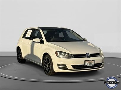 Used 2016 Volkswagen Golf SE w/ Lighting Package