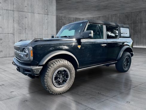 Used 2022 Ford Bronco Badlands AWD/4WD image 1