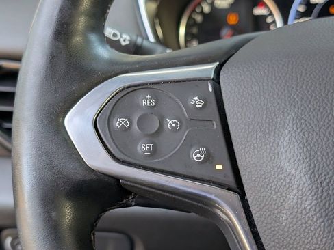 Used 2023 Chevrolet Traverse Premier image 29