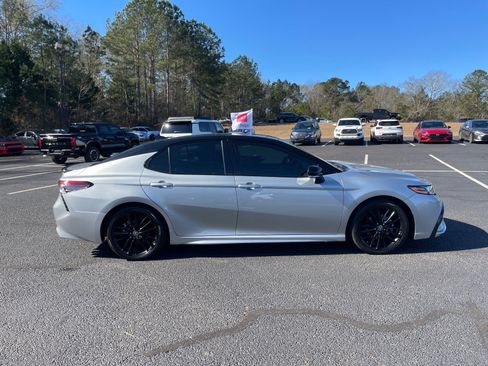 Used 2023 Toyota Camry XSE image 21