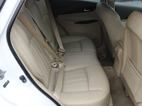 Used 2011 INFINITI EX35 Journey w/ Premium Pkg image 16