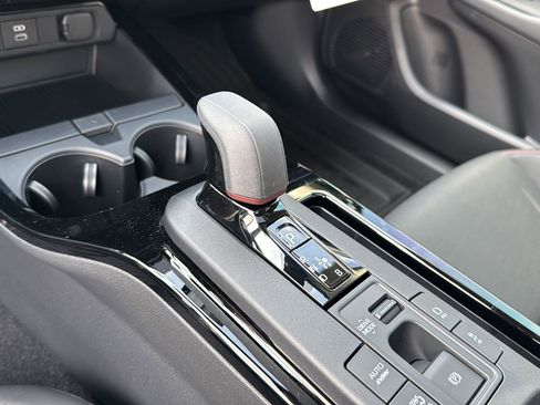 New 2025 Toyota Prius Plug-In Hybrid image 25