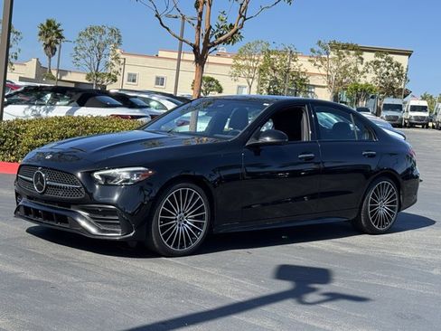 Used 2023 Mercedes-Benz C 300 Sedan image 4