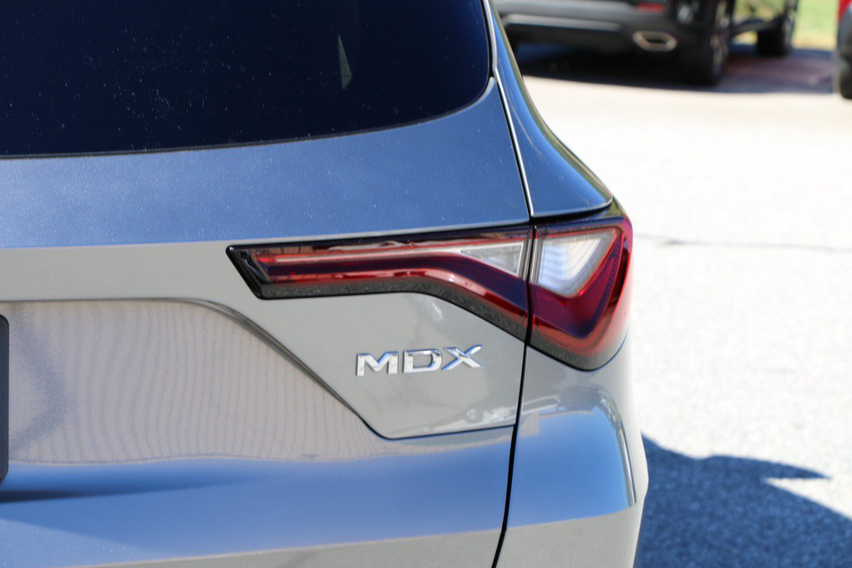Used 2026 Acura MDX w/ Technology Package FWD image 7