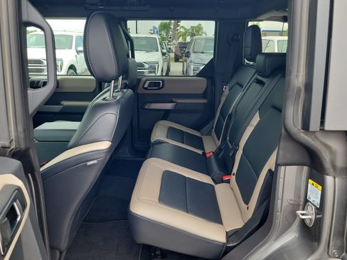 Certified 2023 Ford Bronco Wildtrak AWD/4WD image 11