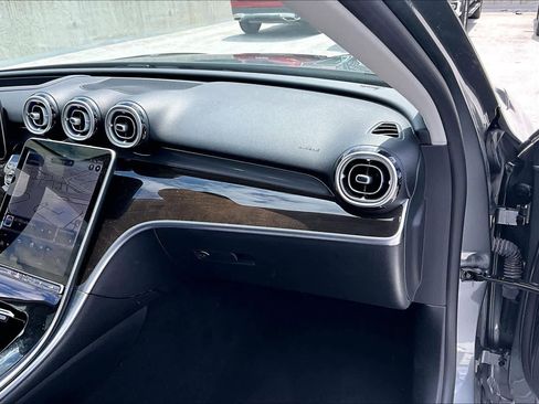 Used 2022 Mercedes-Benz C 300 Sedan w/ Pinnacle Trim Package image 18