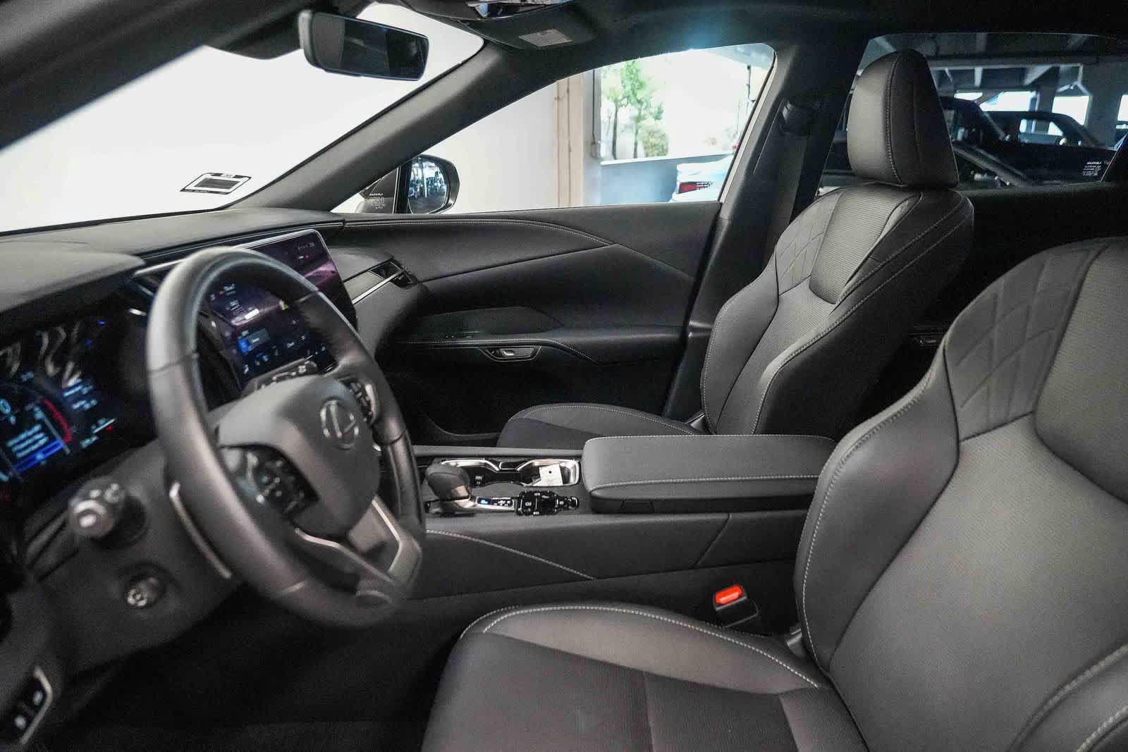 Used 2025 Lexus RX 350 Premium Plus FWD image 17