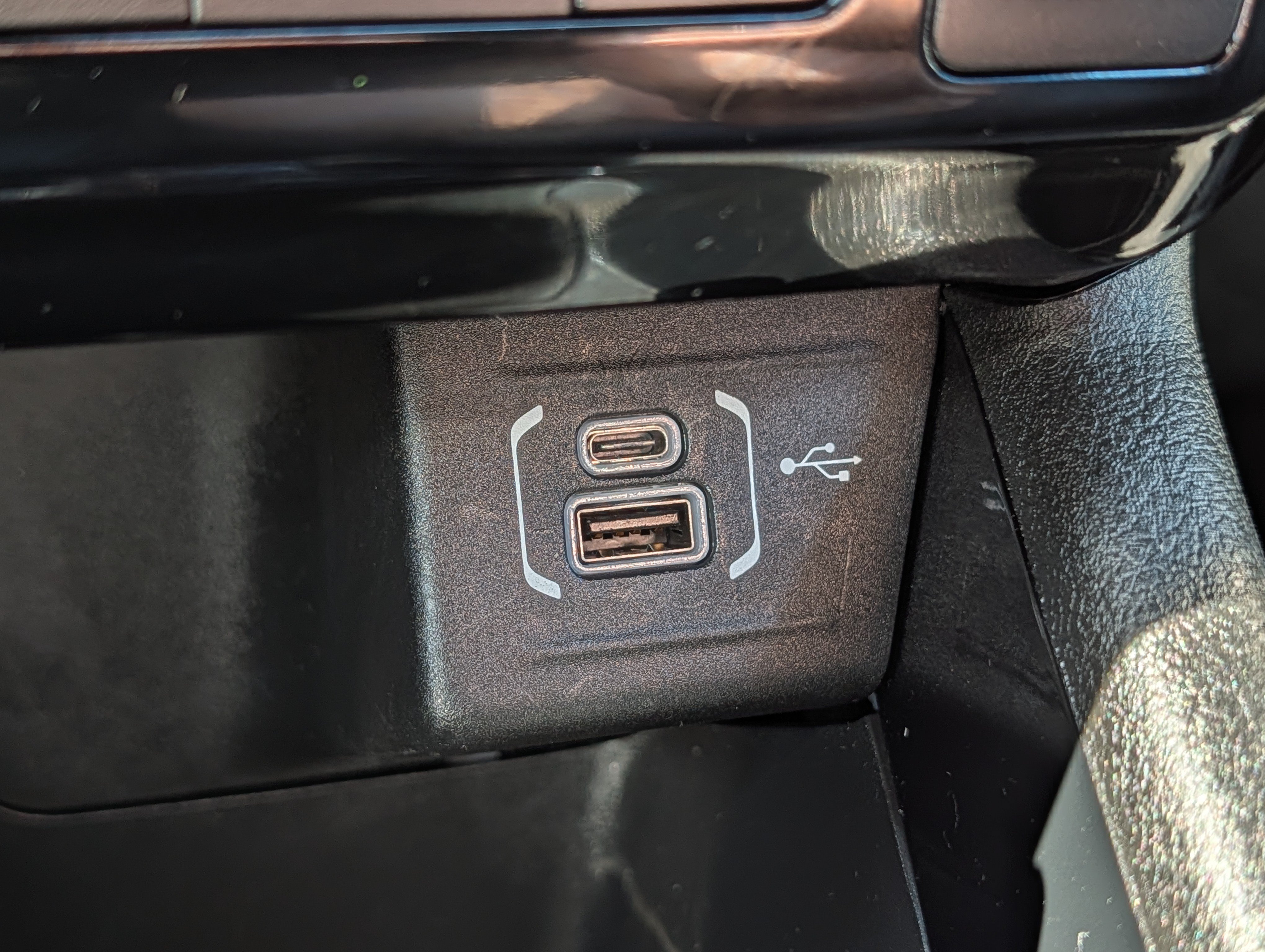 Used 2025 Jeep Compass Limited AWD/4WD image 24