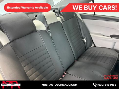 Used 2016 Toyota Camry SE FWD image 19