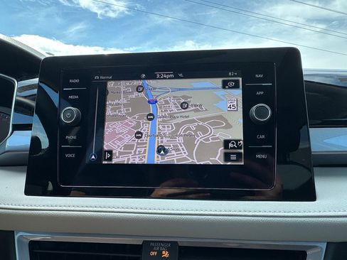 New 2025 Volkswagen Taos SEL AWD/4WD image 24