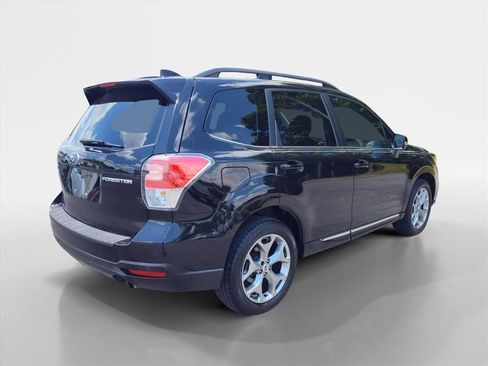 Used 2018 Subaru Forester 2.5i Touring AWD/4WD image 5