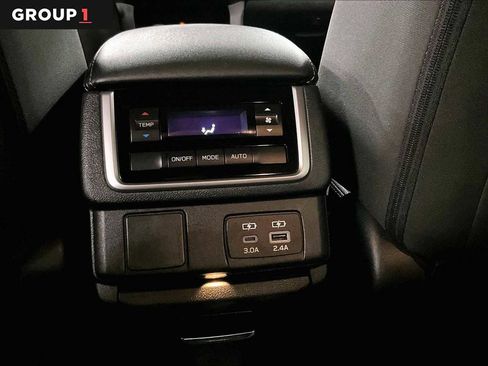 Certified 2024 Subaru Ascent Premium w/ Convenience Package image 34