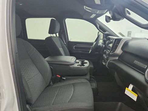 New 2026 RAM 2500 Big Horn AWD/4WD image 30