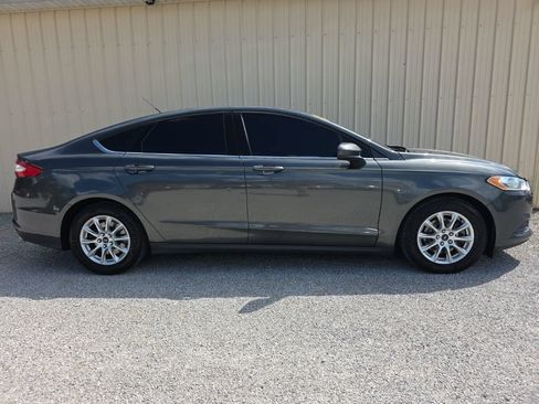 Used 2016 Ford Fusion S FWD image 5