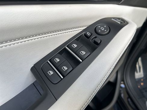 Used 2024 BMW X5 sDrive40i w/ M Sport Package image 47