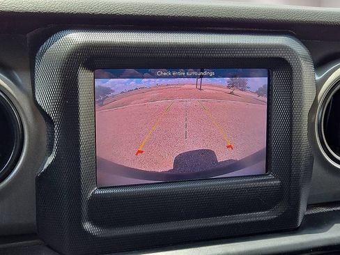 Used 2023 Jeep Wrangler Unlimited Sport AWD/4WD image 26