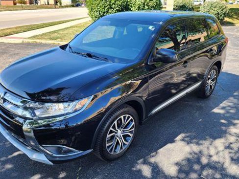 Used 2016 Mitsubishi Outlander SE AWD/4WD image 9