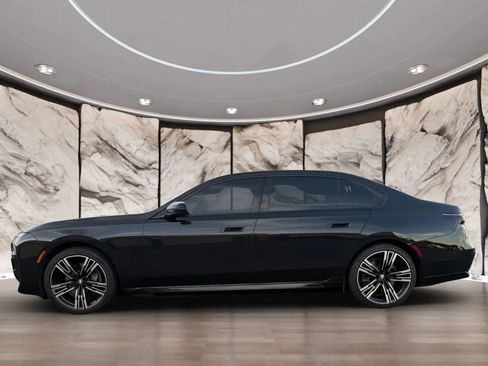 Used 2024 BMW i7 eDrive50 w/ M Sport Package RWD image 5