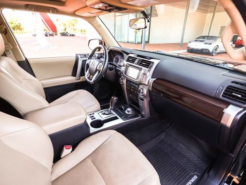 Used 2018 Toyota 4Runner Limited AWD/4WD image 47