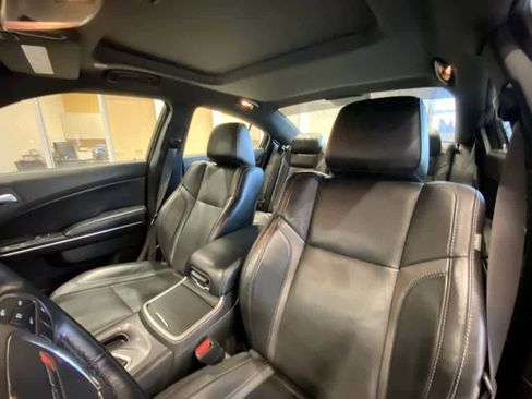 Used 2022 Dodge Charger SXT w/ Leather Interior Group image 13